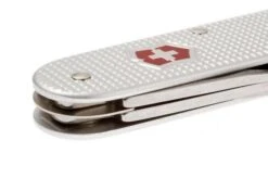 Victorinox Cadet Silver -Victorinox VI5V0 2601 26 05 victorinox vi5v0 2601 26 cadet alox d5