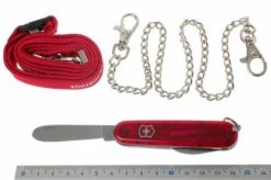 Victorinox Children's Folder, Red 11 Victorinox Children's Folder, Red -Victorinox VI5VO 2373 05 victorinox kinderzakmes rood vi5vo 2373 d5