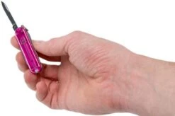 Victorinox Classic Transparant Pink 0.6203.T5 Swiss Pocket Knife 12 Victorinox Classic Transparant Pink 0.6203.T5 Swiss Pocket Knife -Victorinox VT0 6203 T5 05 victorinox