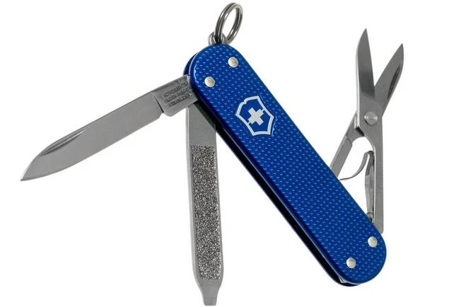 Victorinox Classic Alox Blue 0.6221-22R4.KTE1 Knivesandtools Edition, Swiss Pocket Knife 3 Victorinox Classic Alox Blue 0.6221-22R4.KTE1 Knivesandtools Edition, Swiss Pocket Knife