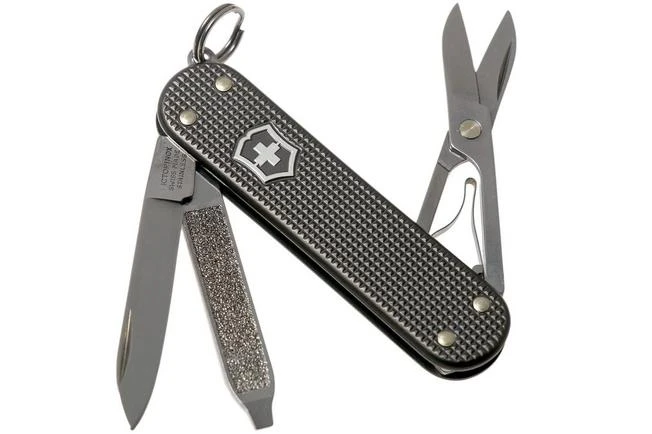 Victorinox Classic SD Alox Limited Edition 2022, 0.6221.L22 Thunder Gray Swiss Pocket Knife 3 Victorinox Classic SD Alox Limited Edition 2022, 0.6221.L22 Thunder Gray Swiss Pocket Knife