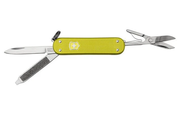 Victorinox Classic SD Alox Limited Edition 2023, 0.6221.L23 Electric Yellow, Swiss Pocket Knife 3 Victorinox Classic SD Alox Limited Edition 2023, 0.6221.L23 Electric Yellow, Swiss Pocket Knife