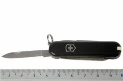 Victorinox Classic SD, Black -Victorinox VT0 6223 3 06 victorinox classic sd zwart vt0 6223 3 d6