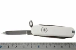 Victorinox Classic SD, White 11 Victorinox Classic SD, White -Victorinox VT0 6223 7 06 victorinox classic sd wit vt0 6223 7 d6