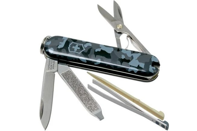 Victorinox Classic SD Camouflage 0.6223.942 Swiss Pocket Knife 3 Victorinox Classic SD Camouflage 0.6223.942 Swiss Pocket Knife