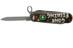 Victorinox Classic SD Gone Fishing Limited Edtion 2020 0-6223-L2005 Swiss Pocket Knife -Victorinox VT0 6223 L2005 03 victorinox