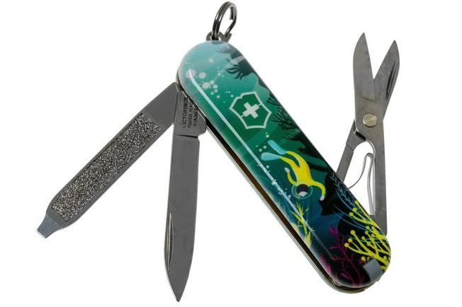 Victorinox Classic SD Deep Dive Limited Edtion 2020 0-6223-L2006 Swiss Pocket Knife 3 Victorinox Classic SD Deep Dive Limited Edtion 2020 0-6223-L2006 Swiss Pocket Knife