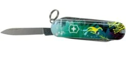 Victorinox Classic SD Deep Dive Limited Edtion 2020 0-6223-L2006 Swiss Pocket Knife 10 Victorinox Classic SD Deep Dive Limited Edtion 2020 0-6223-L2006 Swiss Pocket Knife -Victorinox VT0 6223 L2006 03 victorinox