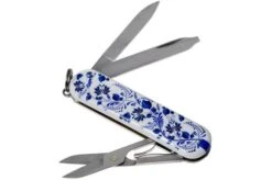 Victorinox Classic SD Porcelain Elegance Limited Edition 2021 0.6223.L2110 Swiss Pocket Knife 8 Victorinox Classic SD Porcelain Elegance Limited Edition 2021 0.6223.L2110 Swiss Pocket Knife -Victorinox VT0 6223 L2110 02 victorinox