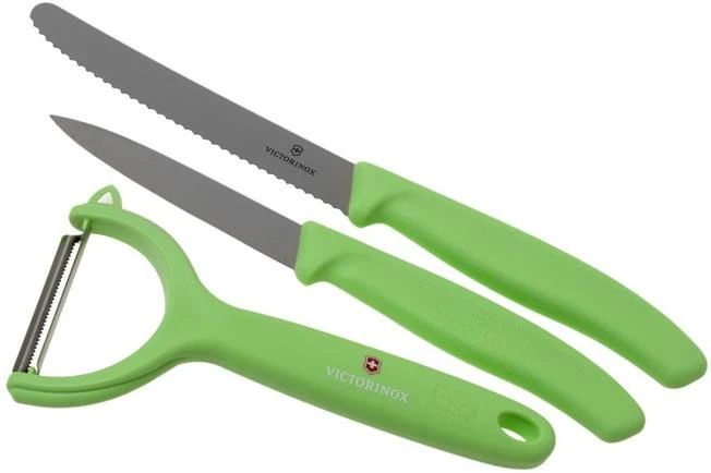 Victorinox SwissClassic 6.7116.22L42 3-piece Vegetable Knife Set, Green 3 Victorinox SwissClassic 6.7116.22L42 3-piece Vegetable Knife Set, Green