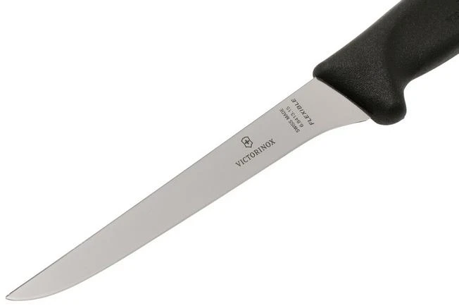 Victorinox SwissClassic 6.8413.15G Boning Knife 15 Cm, Black 5 Victorinox SwissClassic 6.8413.15G Boning Knife 15 Cm, Black - Image 3
