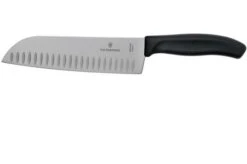Victorinox SwissClassic 6.8523.17G Santoku With Dimples 17 Cm, Black