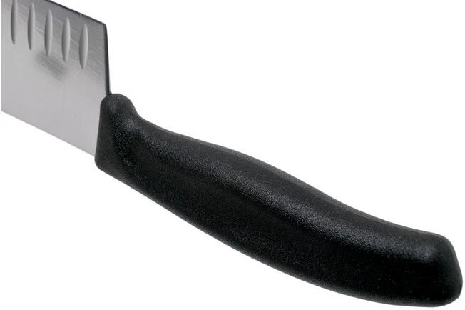 Victorinox SwissClassic 6.8523.17G Santoku With Dimples 17 Cm, Black 6 Victorinox SwissClassic 6.8523.17G Santoku With Dimples 17 Cm, Black - Image 4
