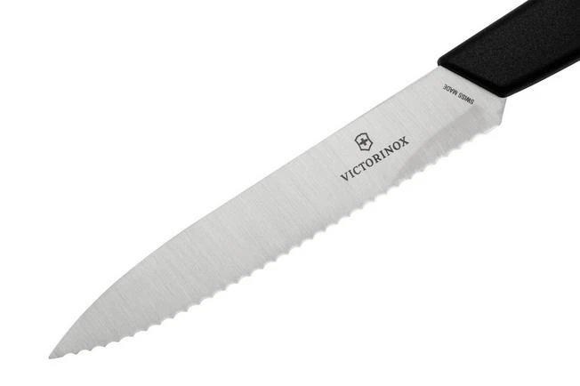 Victorinox Swiss Modern 6.9003.10W Serrated Vegetable Knife 10 Cm, Black 5 Victorinox Swiss Modern 6.9003.10W Serrated Vegetable Knife 10 Cm, Black - Image 3