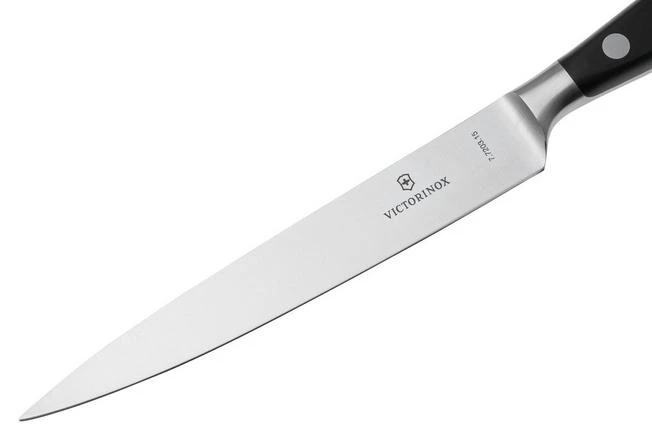Victorinox Grand Maître Carving Knife 7.7203.15G, POM, Straight, 15 Cm, Carving Knife 5 Victorinox Grand Maître Carving Knife 7.7203.15G, POM, Straight, 15 Cm, Carving Knife - Image 3