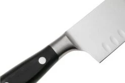 Victorinox Grand Maître Santoku Knife 7.7323.17G, POM, Santoku With Dimples, 17 Cm -Victorinox VT7 7323 17G 05 victorinox