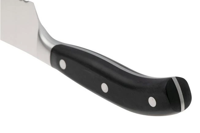 Victorinox Grand Maître Bread And Pastry Knife 7.7433.26G, POM, Bread Knife, 26 Cm 6 Victorinox Grand Maître Bread And Pastry Knife 7.7433.26G, POM, Bread Knife, 26 Cm - Image 4